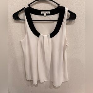 Spense Black and White Contrast Sleeveless Blouse